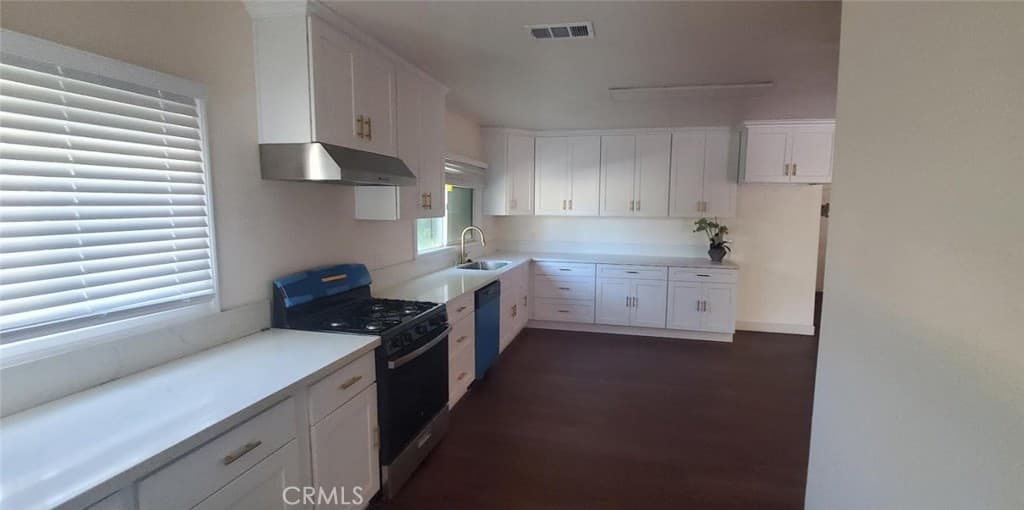 Home at 12440 Elliott, El Monte — photo 10 of 12