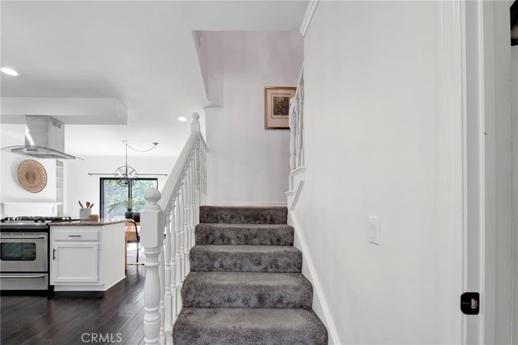 Townhouse at 464 Mariposa, Sierra Madre — photo 12 of 12