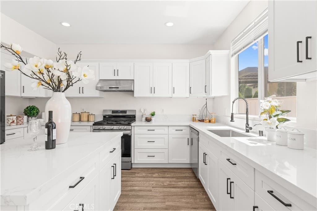 Home at 980 Jerez, Azusa — photo 11 of 12