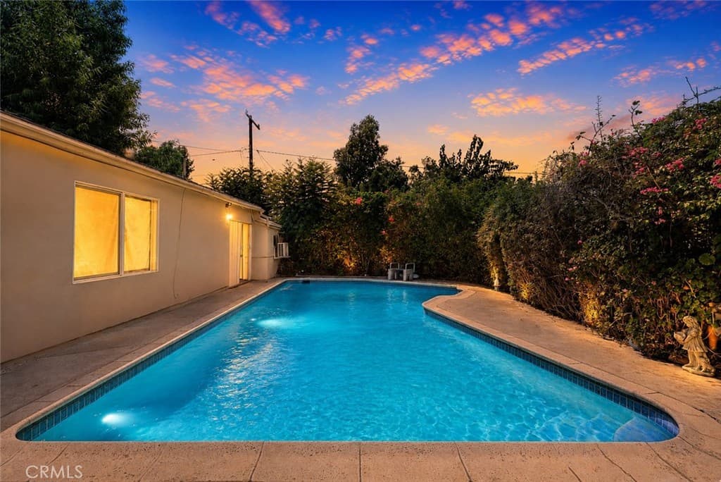Home at 3103 Hempstead Avenue, Arcadia — photo 3 of 12