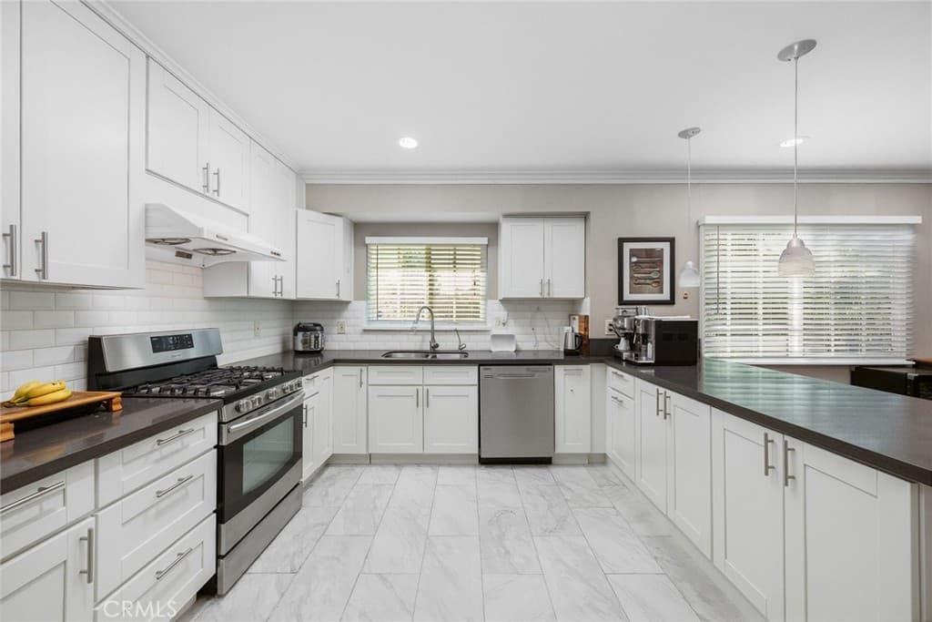 Home at 800 E Camino Real, Arcadia — photo 9 of 12