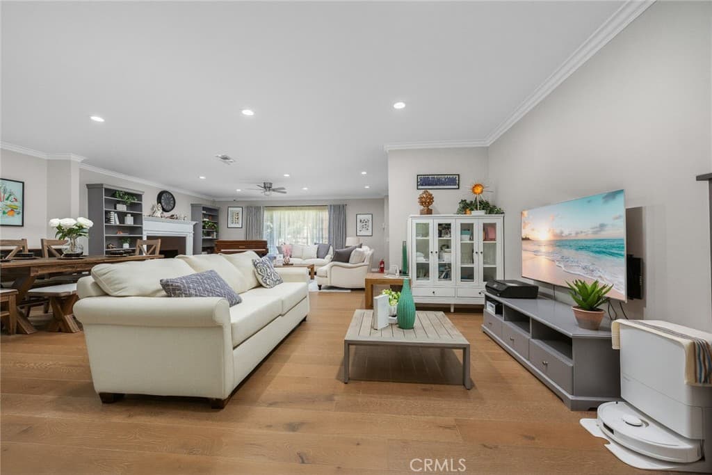 Home at 800 E Camino Real, Arcadia — photo 10 of 12