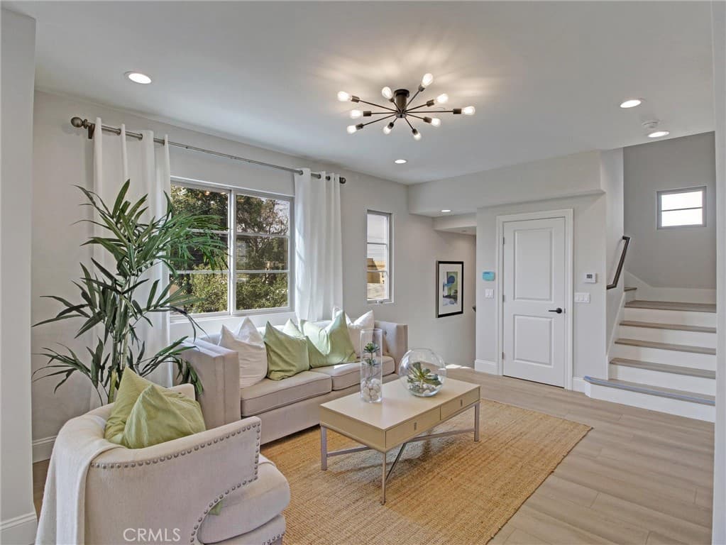 Townhouse at 4437 Stewart F, Baldwin Park — photo 3 of 11