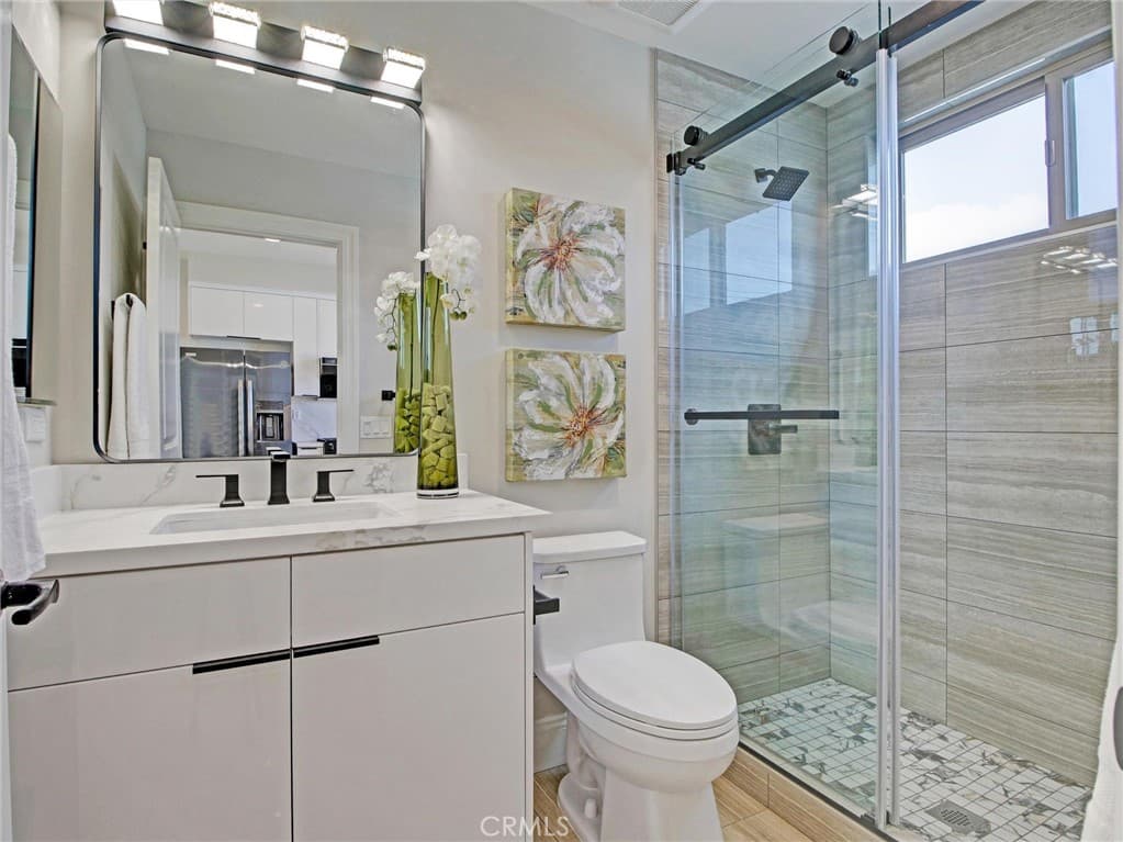 Townhouse at 4437 Stewart F, Baldwin Park — photo 5 of 11