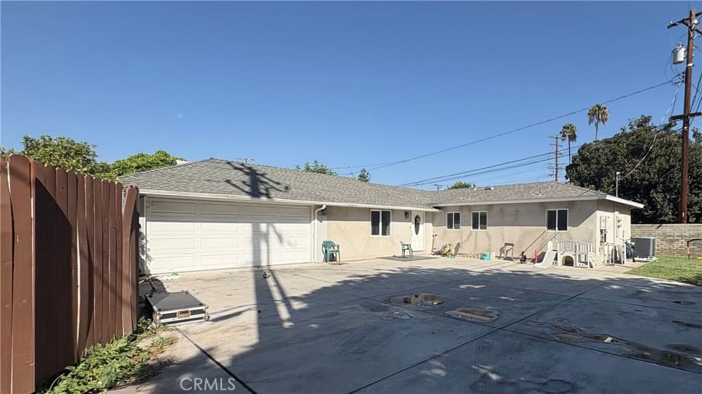 Home at 1221 1223 Magnis Street, Arcadia — photo 3 of 6