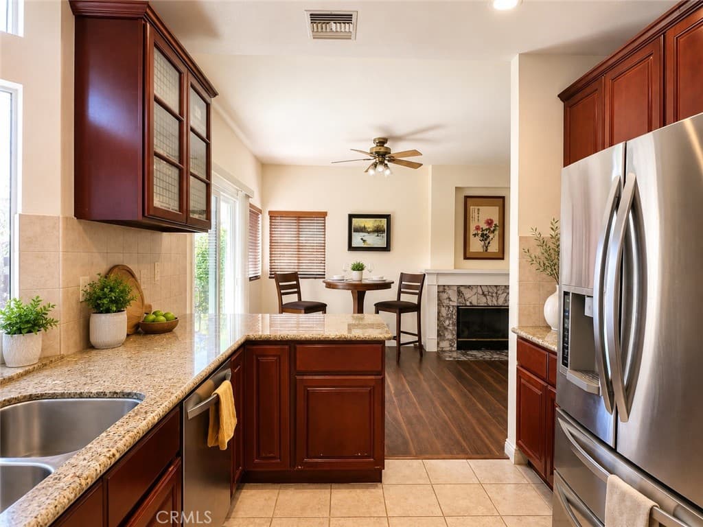Home at 430 W Walnut, Monrovia — photo 8 of 12