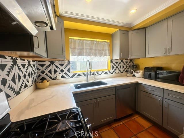 Condo at 1948 Buena Vista, Duarte — photo 10 of 12