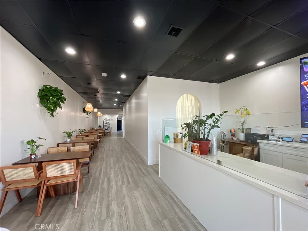Home at 909 W Foothill Boulevard, Claremont — photo 1 of 7