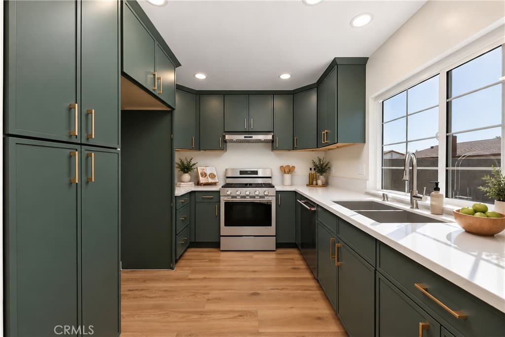 Home at 3407 Lucero, La Verne — photo 10 of 12