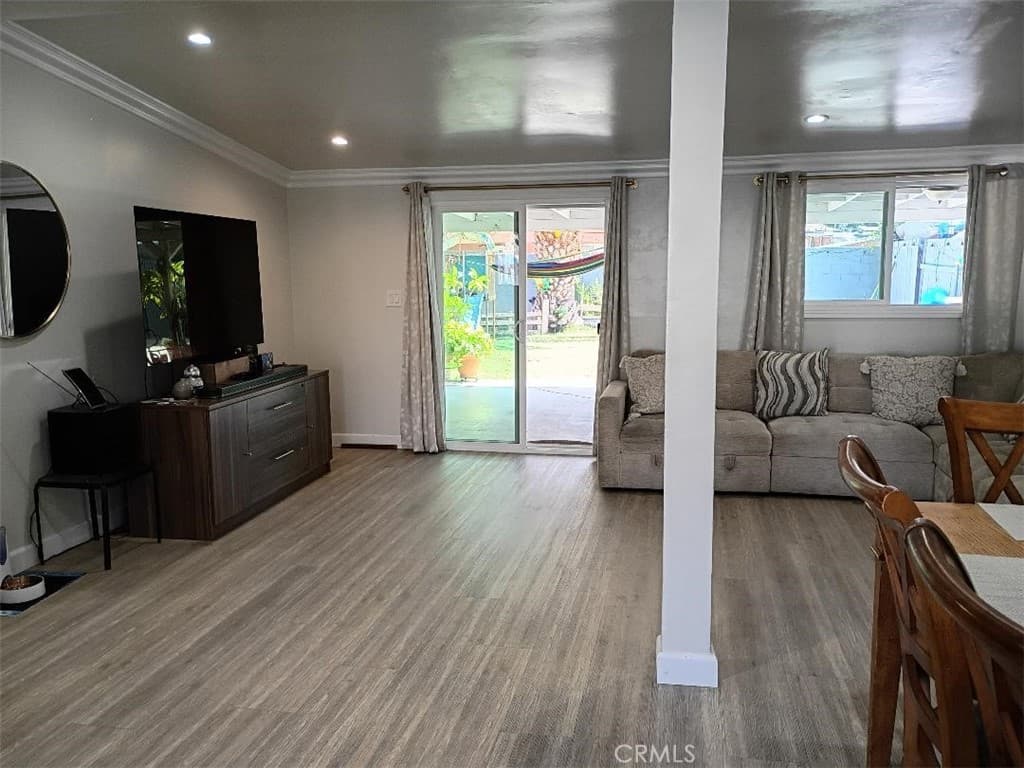 Home at 906 Larchwood Avenue, Hacienda Heights — photo 11 of 12