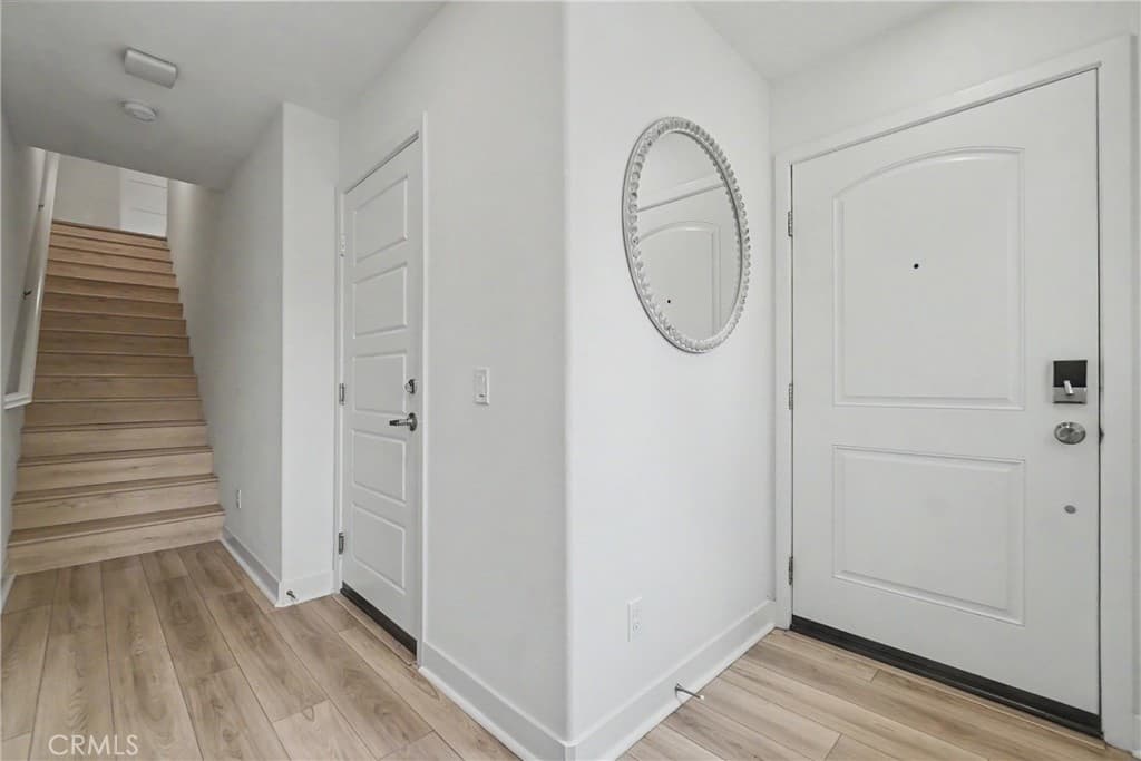 Condo at 18 Bedford Court, Arcadia — photo 4 of 12