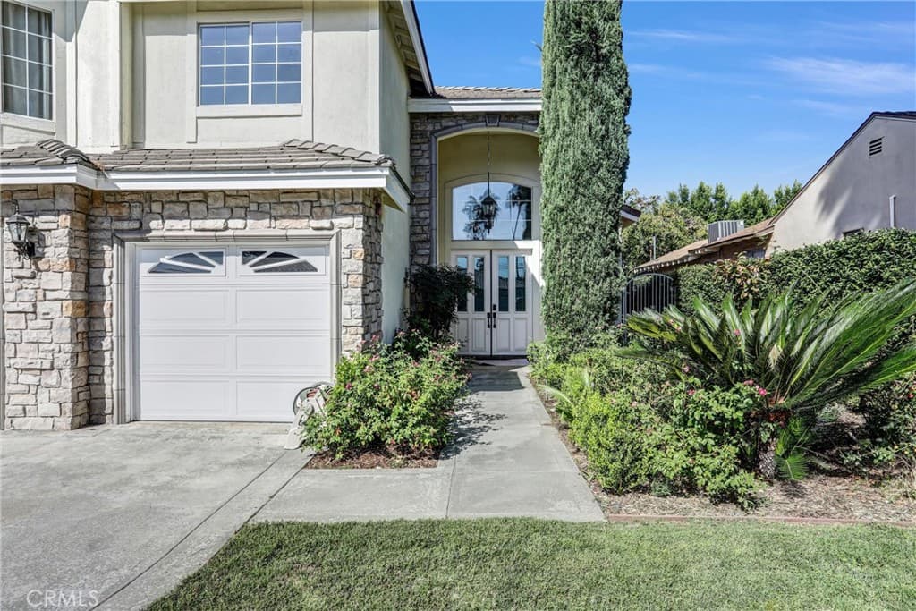 Home at 315 San Antonio, Arcadia — photo 2 of 12