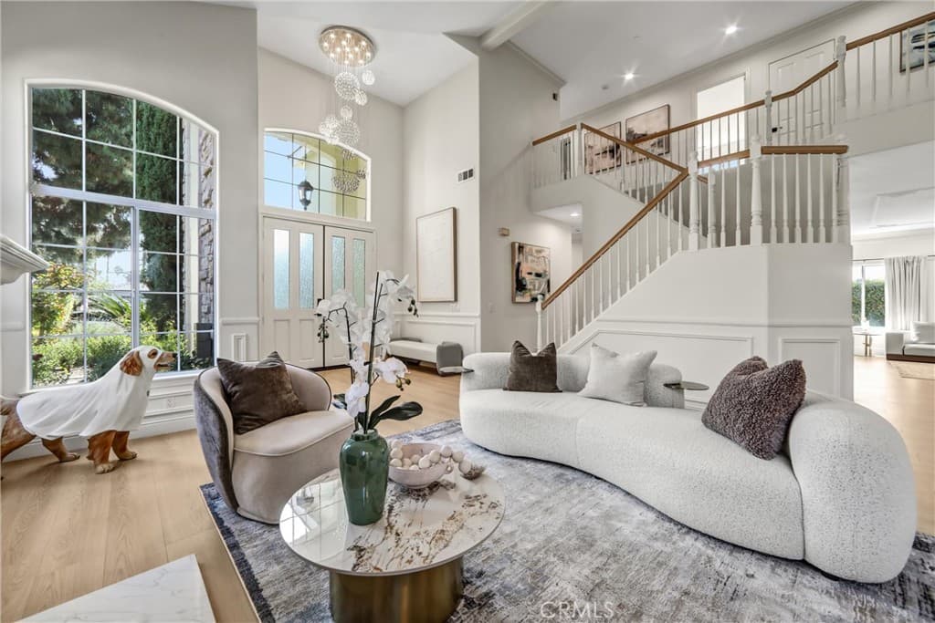 Home at 315 San Antonio, Arcadia — photo 3 of 12