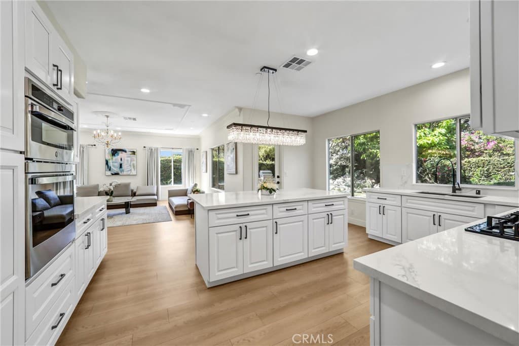 Home at 315 San Antonio, Arcadia — photo 8 of 12