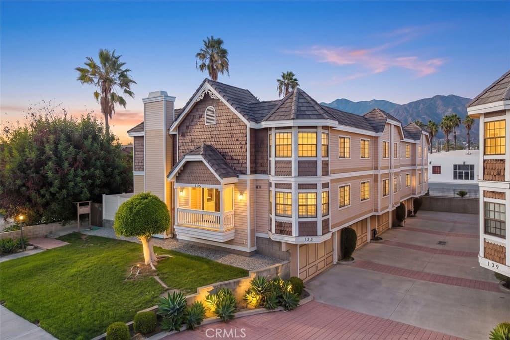 Townhouse at 135 Alta Street A, Arcadia — photo 1 of 12