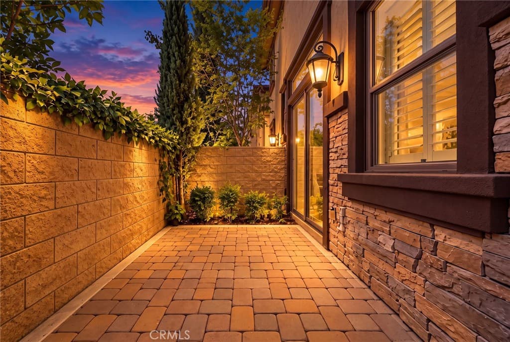Townhouse at 656 W Huntington, Arcadia — photo 7 of 12