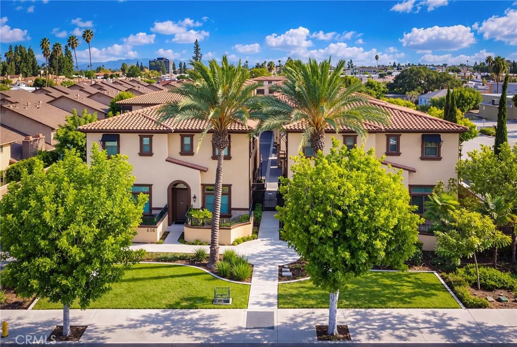 Townhouse at 656 W Huntington, Arcadia — photo 9 of 12