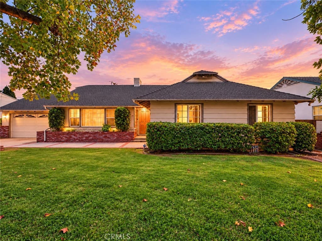 Home at 50 W Woodruff Avenue, Arcadia — photo 1 of 4