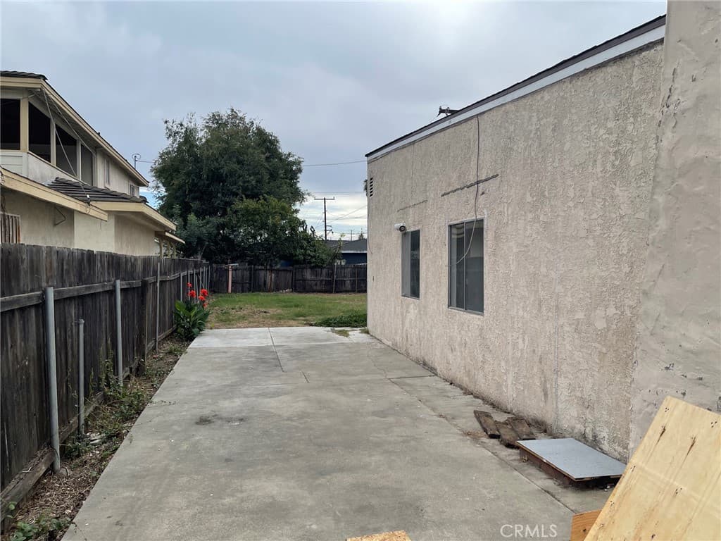 Home at 11314 Bodger Street, El Monte — photo 4 of 12