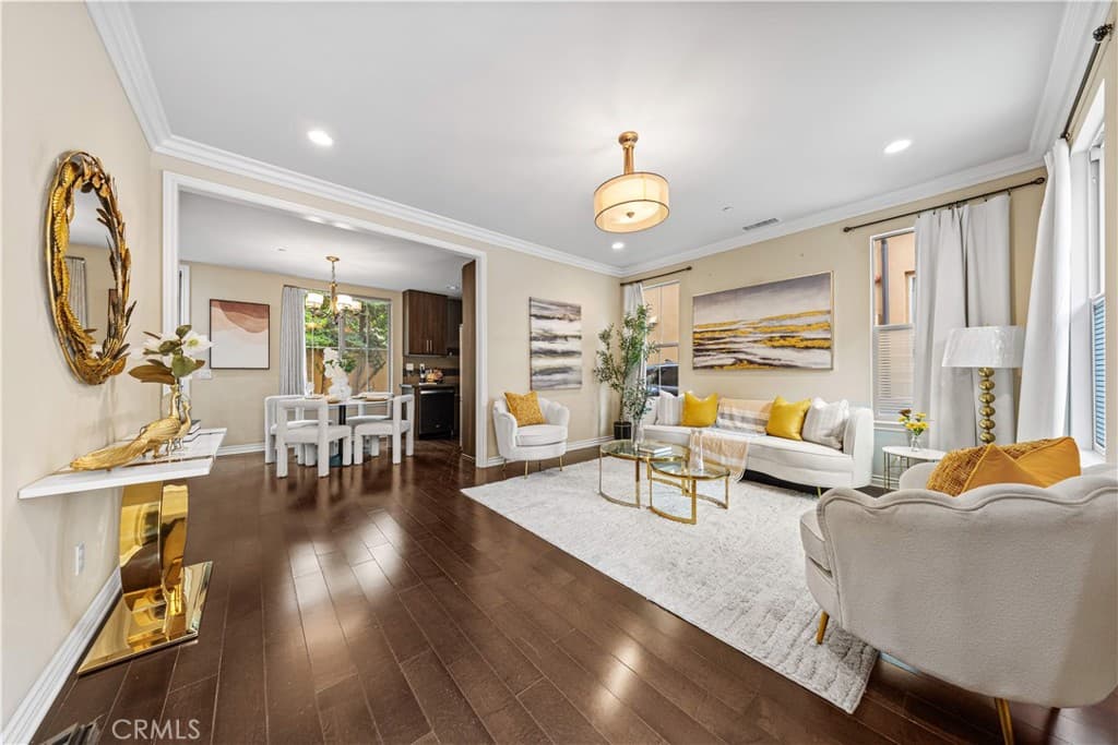 Condo at 921 Fairview Avenue B, Arcadia — photo 5 of 12