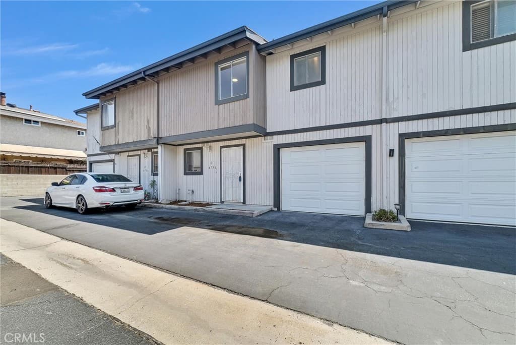 Condo at 4736 N Vincent N, Covina — photo 4 of 12