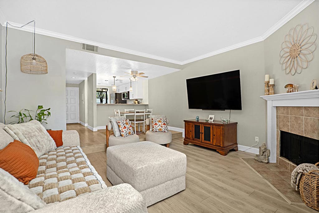 Condo at 682 Sycamore Avenue, Claremont — photo 6 of 12