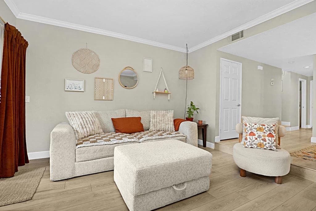 Condo at 682 Sycamore Avenue, Claremont — photo 7 of 12