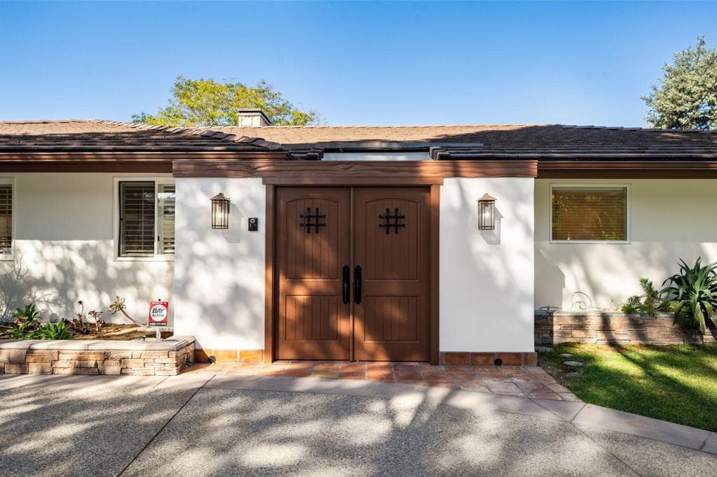 Home at 431 Highland Drive, Glendora — photo 3 of 12
