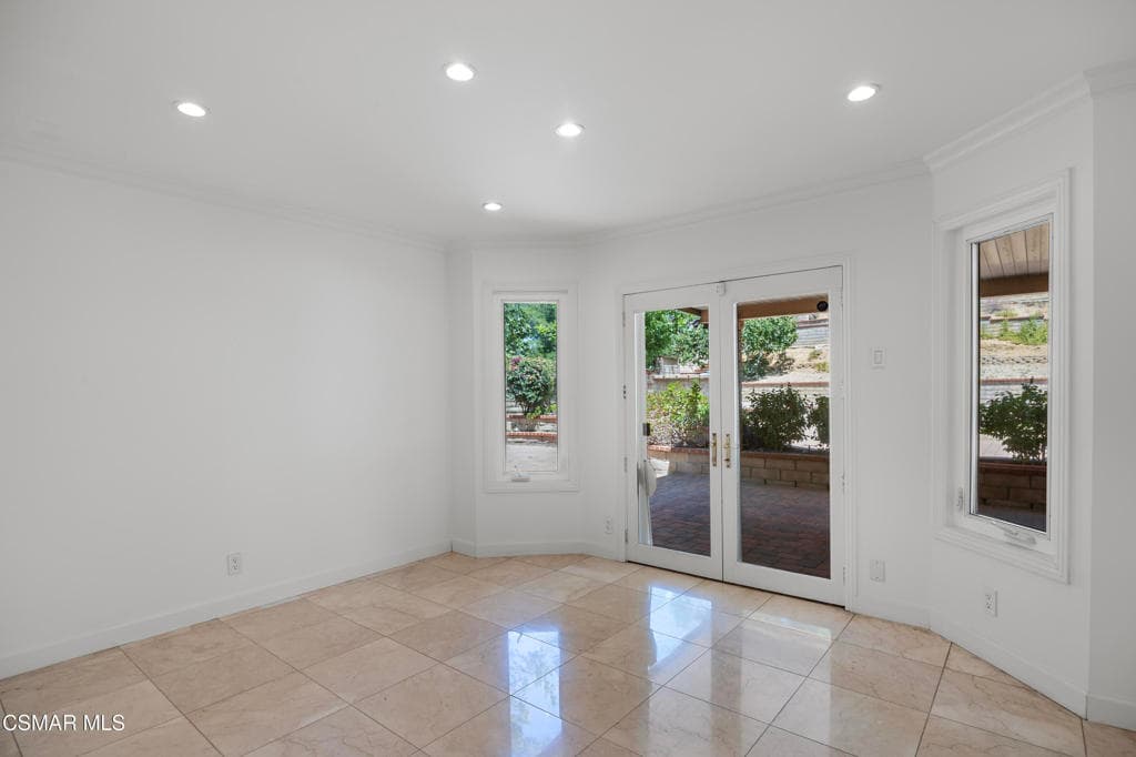 Home at 988 Looking Glass Drive, Diamond Bar — photo 5 of 12