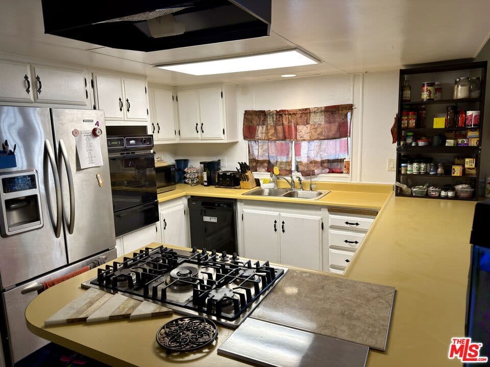 Home at 17350 Temple Avenue 71, La Puente — photo 4 of 12