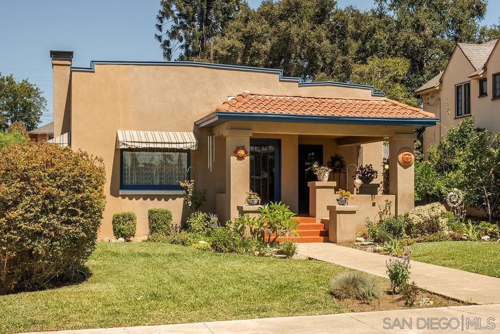 Home at 333 Randolph, Pomona — photo 2 of 12