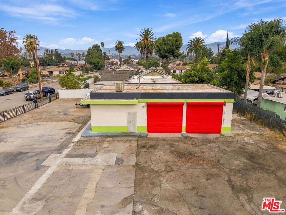 Home at 1195 W Mission Boulevard, Pomona — photo 3 of 12