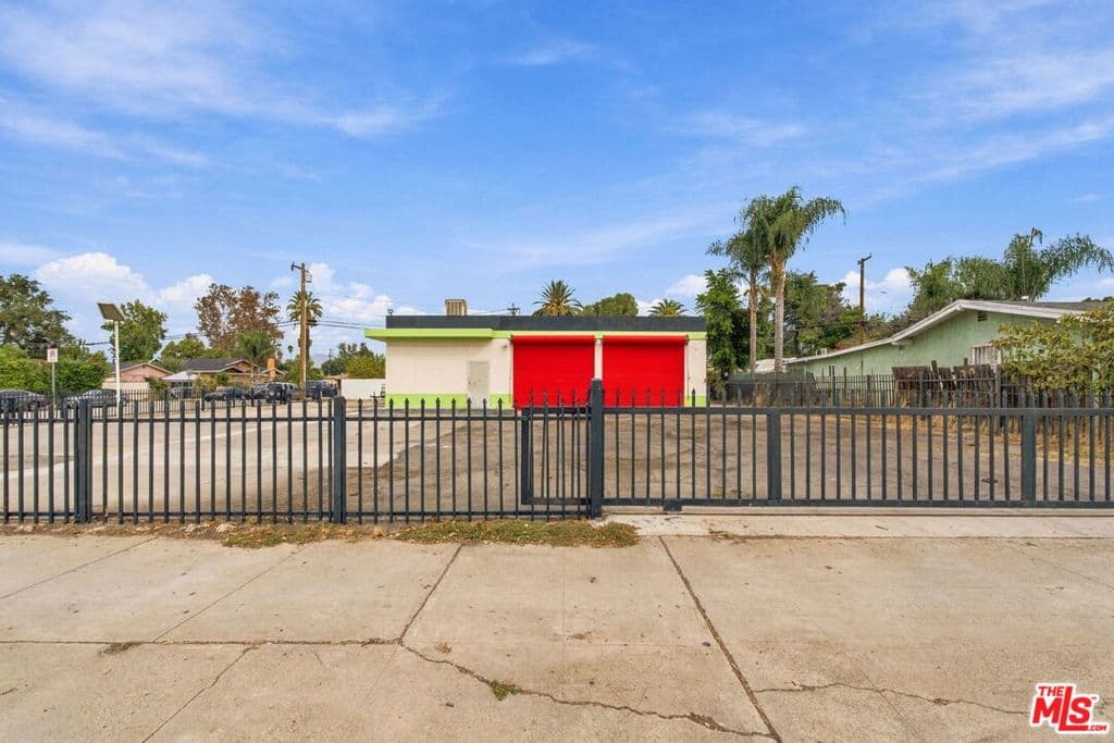 Home at 1195 W Mission Boulevard, Pomona — photo 4 of 12