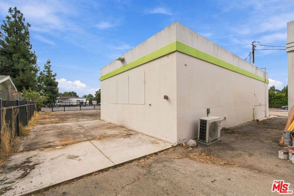 Home at 1195 W Mission Boulevard, Pomona — photo 8 of 12