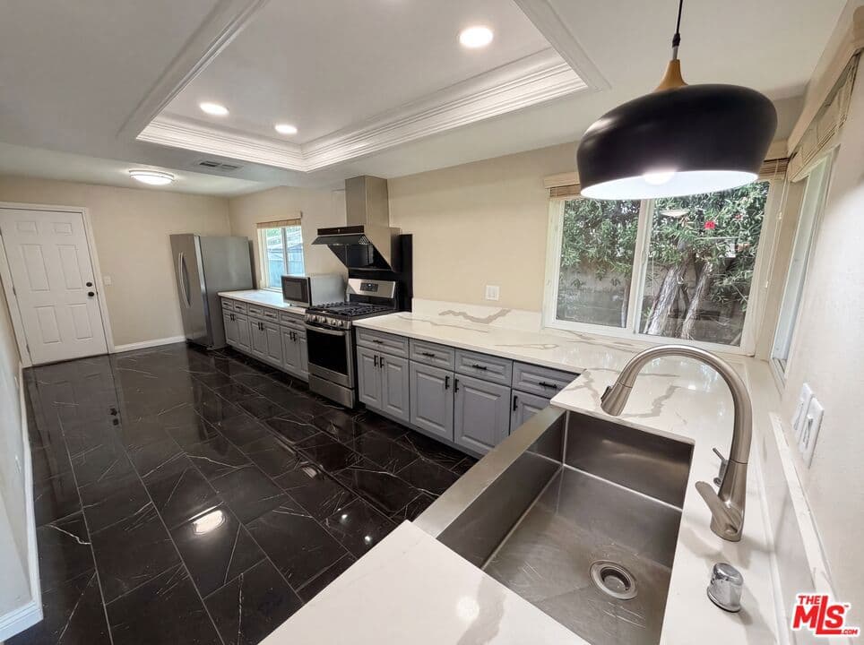 Home at 1640 Aspen Grove Lane, Diamond Bar — photo 3 of 12