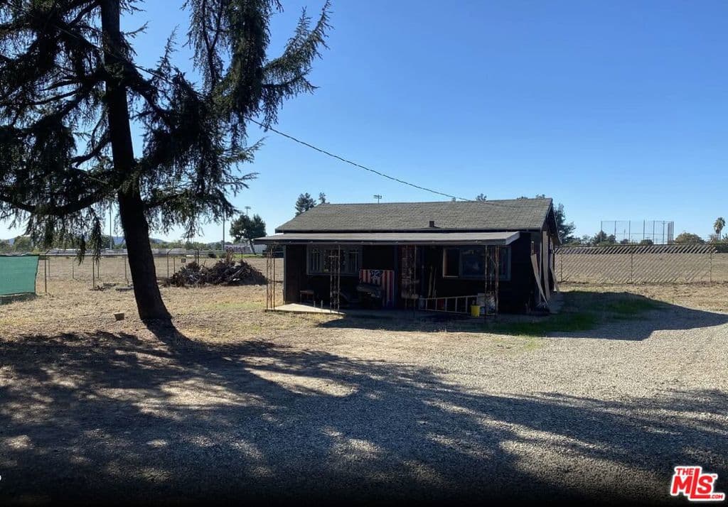 Home at 2445 N Towne Avenue, Pomona — photo 3 of 6