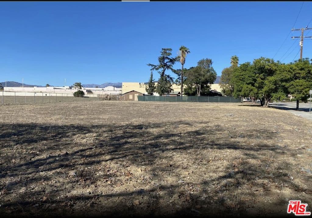 Home at 2445 N Towne Avenue, Pomona — photo 5 of 6