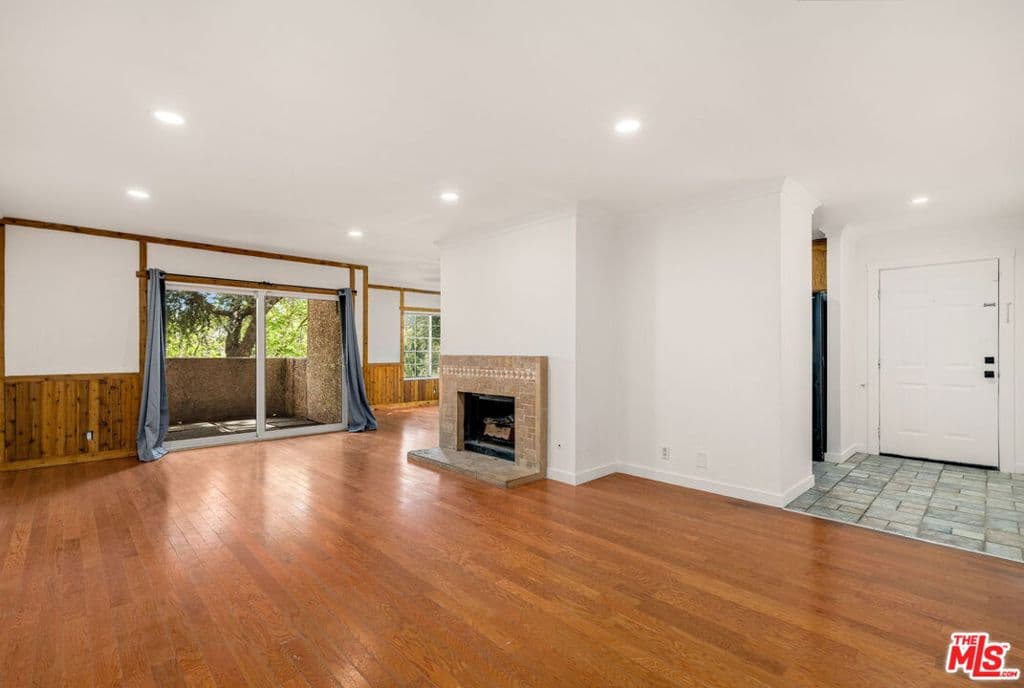 Condo at 2742 Calle Ruiz, West Covina — photo 4 of 12