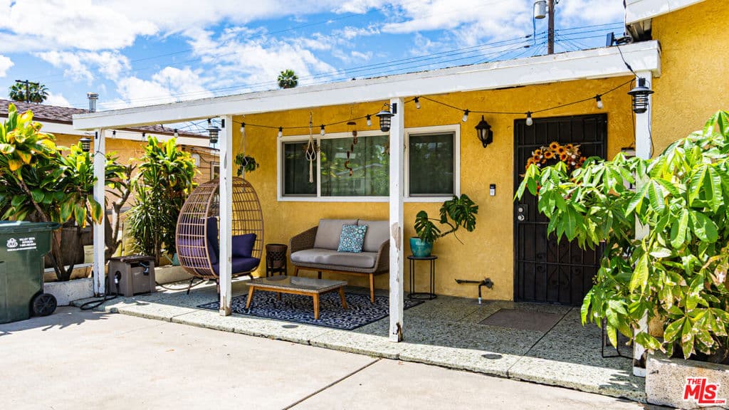 Home at 533 Doverdale Avenue, La Puente — photo 2 of 12