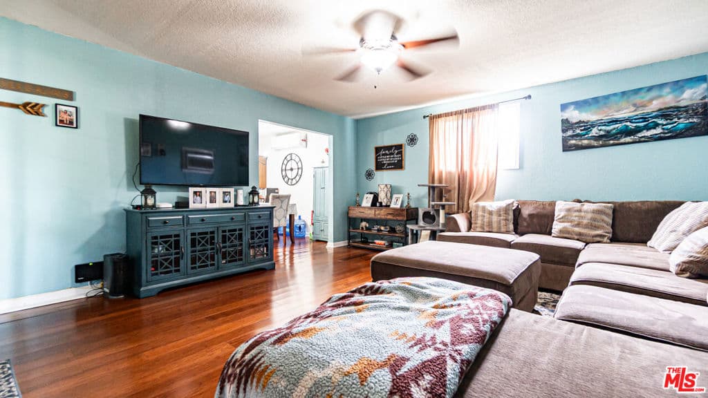 Home at 533 Doverdale Avenue, La Puente — photo 5 of 12