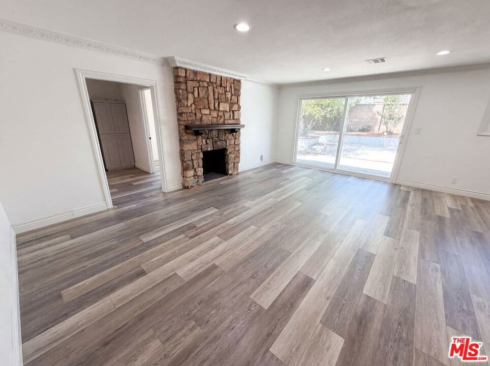 Home at 1007 E Citrus Edge Street, Azusa — photo 4 of 12