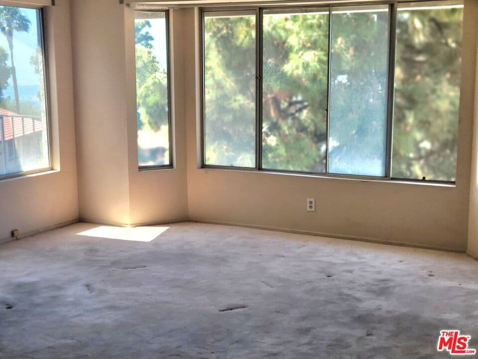 Home at 1509 S Fairway Knolls Road, West Covina — photo 5 of 12