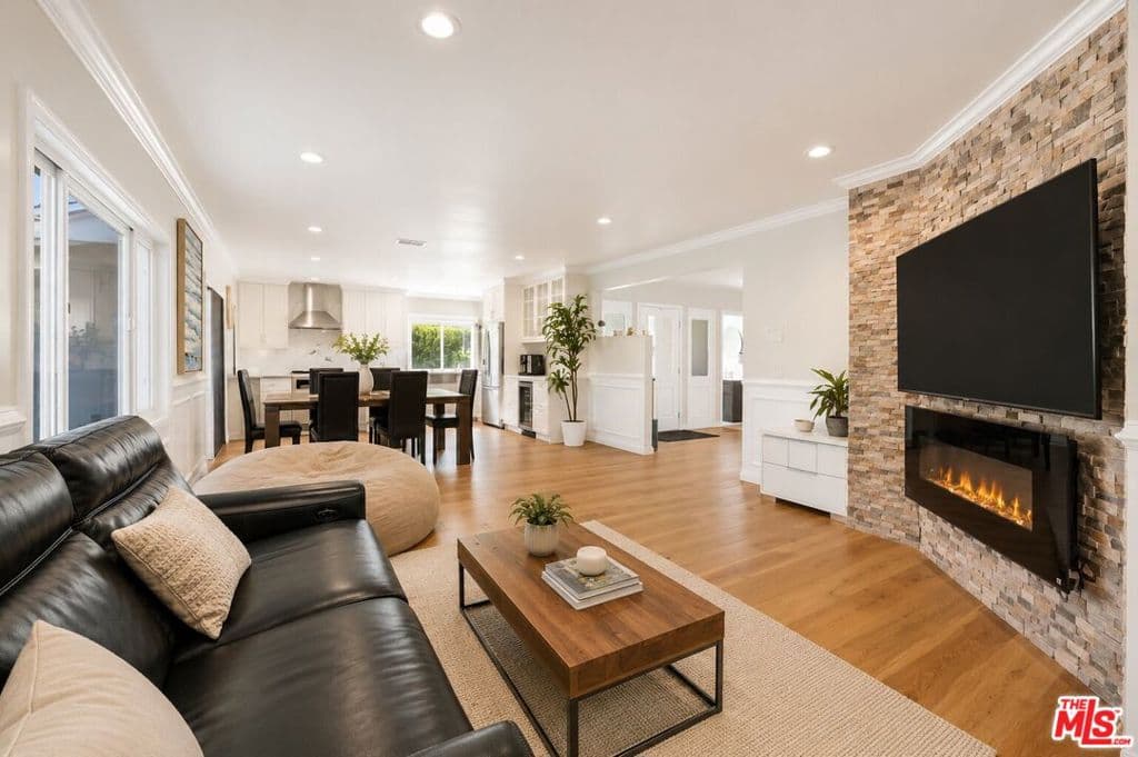 Home at 1918 Highland Oaks Drive, Arcadia — photo 11 of 12