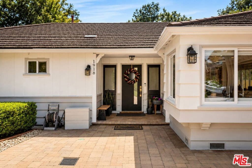 Home at 1918 Highland Oaks Drive, Arcadia — photo 5 of 12