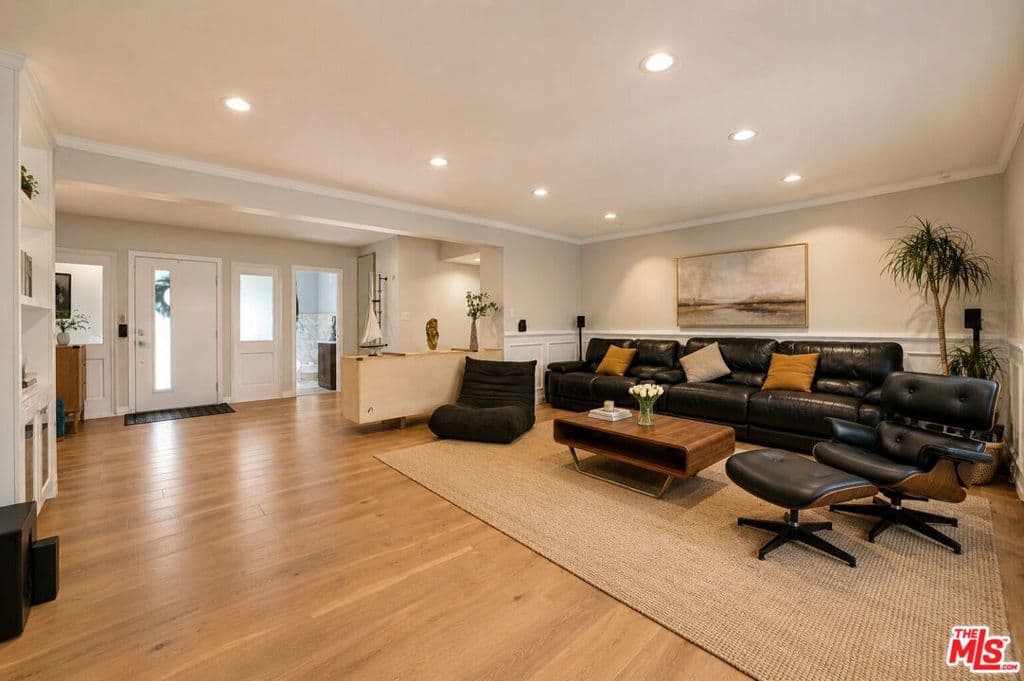 Home at 1918 Highland Oaks Drive, Arcadia — photo 7 of 12