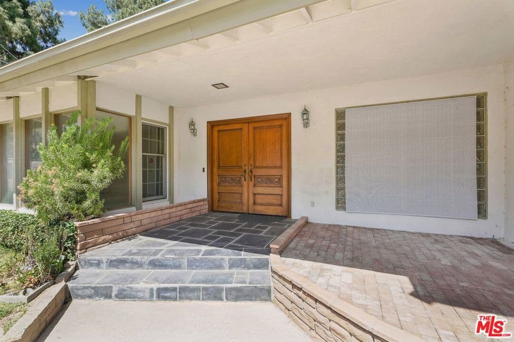Home at 700 W Highland Avenue, Sierra Madre — photo 3 of 12