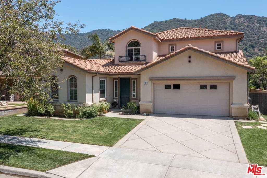 Home at 22 Moonridge Court, Azusa — photo 5 of 12