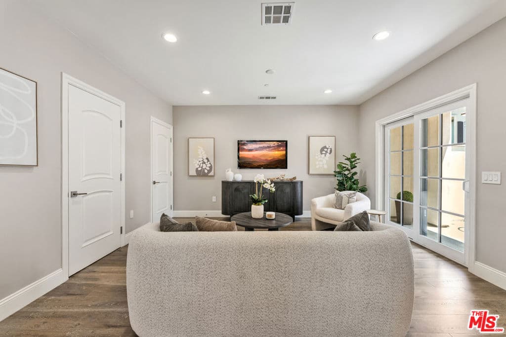 Condo at 413 California Street A, Arcadia — photo 8 of 12