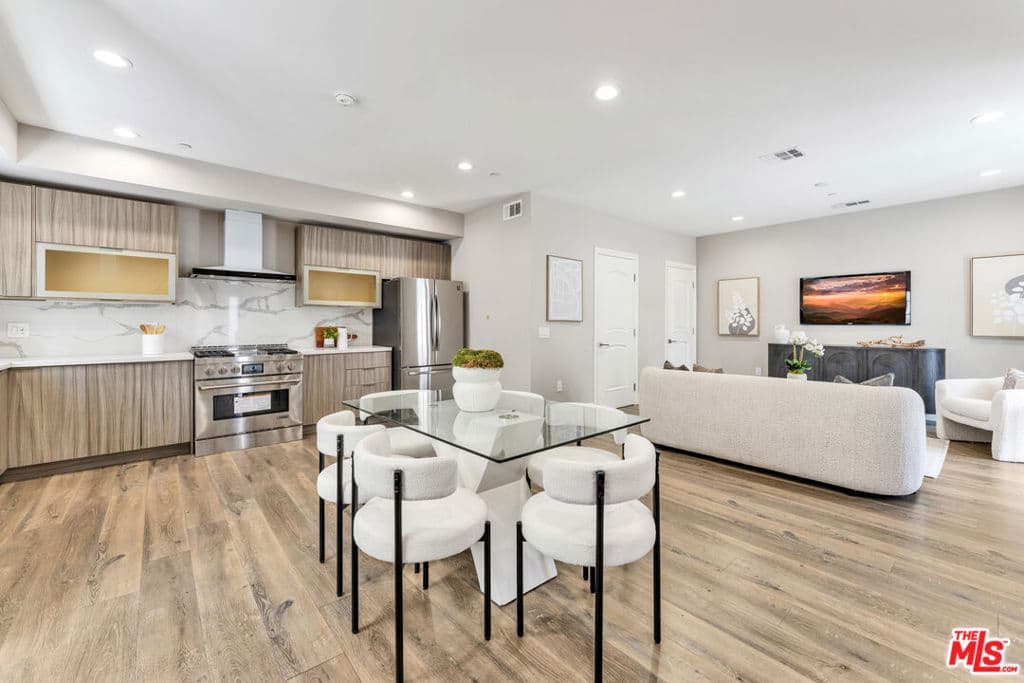 Condo at 413 California Street A, Arcadia — photo 9 of 12