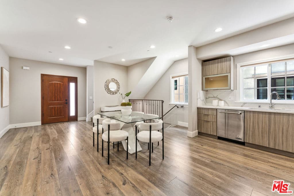 Condo at 413 California Street A, Arcadia — photo 10 of 12